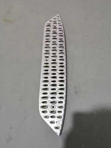 GA-PE-018-1 	Front Fairing Metal Step 1 pcs Peterbilt 579 2012 2013 2014 2015 2016 2017 2018 2019 2020