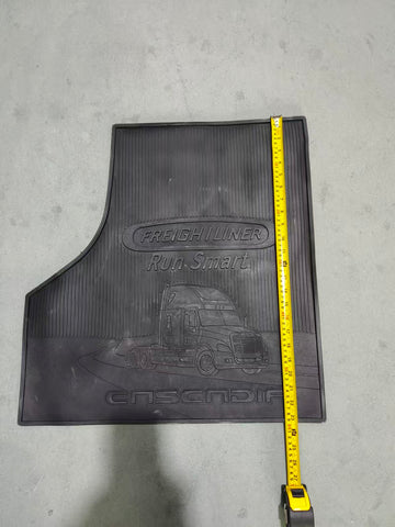 GA-FR-112 Rubber Floor Mat Right Side with Black Logo For Freightliner Cascadia 2018 2019 2020 2021 2022 2023 2024