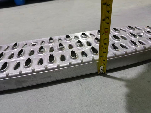 GA-PE-018-1 	Front Fairing Metal Step 1 pcs Peterbilt 579 2012 2013 2014 2015 2016 2017 2018 2019 2020