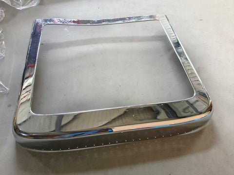 GA-PE-045-1 Chrome Grille Crown For Peterbilt 389 L29-6081