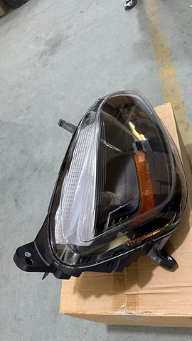 GA-PE-017B-R Halogen Type Projector Headlight Black RH For Peterbilt 579 2013 2014 2015 2016 2017 2018 2019 2020 2021