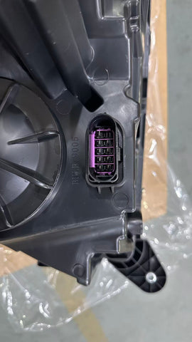 GA-PE-017B-R Halogen Type Projector Headlight Black RH For Peterbilt 579 2013 2014 2015 2016 2017 2018 2019 2020 2021