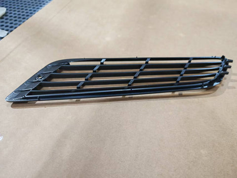 GA-IN-101A-R Hood Grille Black Right Side For International MV 2022+ 4134230C2