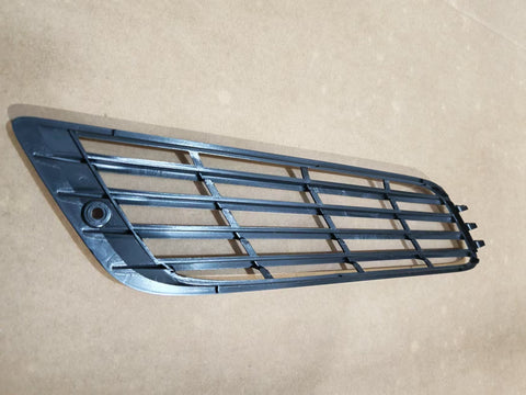 GA-IN-101A-L Hood Grille Black Left Side For International MV 2022+ 4134229C2