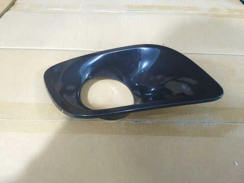 GA-KW-038A-R Black Fog Light Bezels Passenger Side For Kenworth T680 2013 2014 2015 2016 2017 2018 2019 2020 2021 GA-T6801408-001R