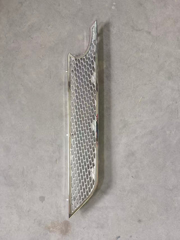 GA-PE-038B-R Chrome Side Grille Right Side For Peterbilt 579 2023+