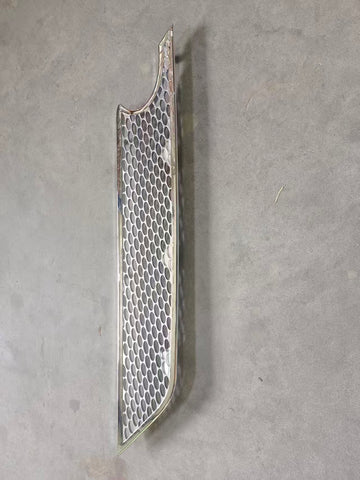 GA-PE-038B-R Chrome Side Grille Right Side For Peterbilt 579 2023+