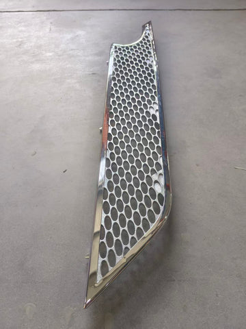 GA-PE-038B-R Chrome Side Grille Right Side For Peterbilt 579 2023+
