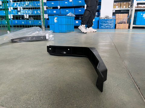 GA-IN-083-1-R Cabin Fairing Bracket Right Side R1 For International LT625 2018 2019 2020 2021 2022 2023 2024 GA-LT6251899-001R