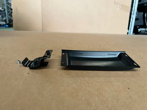 GA-CA1801-003 Front Bumper Grille Middle Cover With Bracket For Freightliner Cascadia 2018 2019 2020 2021 2022 2023 2024