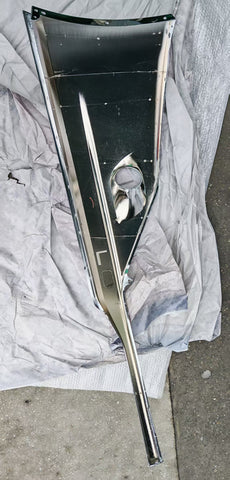 GA-KW-044-1-1D-R Chrome Bumper Corner With Hole Rh For 2022+ Kenworth T680 2022 2023 2024 2025