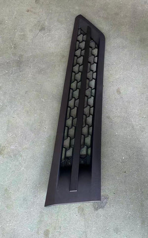 GA-CA1814-001R Black Side Grille Rh For Freightliner Cascadia 2018 2019 2020 2021 2022 2023 2024 GA-FR-103B-R-YJ