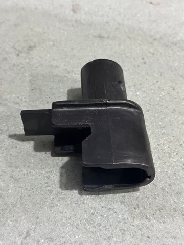 GA-V-103-6-R Front Chassis Handle RH For Volvo VNR 2018+