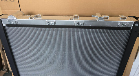 GARDFR-039AL Aluminum Radiator W/ Bracket 2001-1775P  For Freightliner Cascadia 2018-2024  TXE1003849D