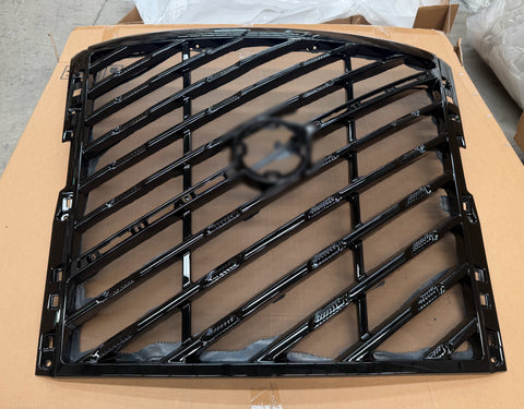 GA-V-116B Platnum Black Grille W/Logo W/ Chrome Trim Moulding For Volvo VNL 2025+ 24735097
