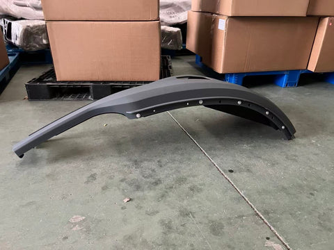 GA-T6802201-001R-A2 Bumper Corner With Fog Lamp Hole Right Set Kenworth T680 Next Gen 2022+