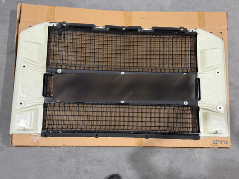 GA-MK-046B Front Grille Assembly Black Compatible 23809750 For Mack Anthem 2017+