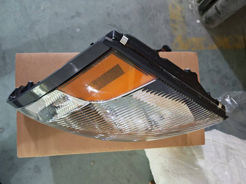 GA-V-002R Halogen Headlight for  Volvo VNL (Passenger[RH]Side)White  1997 1998 1999 2000 2001 2002 2003 2004 2005 2006 2007 2008 2009 2010 2011 2012 2013 2014