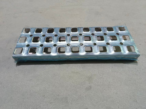 GA-V-021 Volvo VNL Rear Step Fairing Panel Right Side Rh 25.6" Long 2004 2005 2006 2007 2008 2009 2010 2011 2012 2013 2014 2015 2016 2017