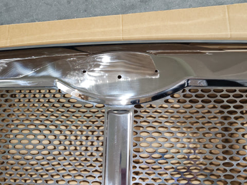 GA-PE-049 Front Grille Crown Assy L29-6235-30100 For Peterbilt 567 2015 2016 2017 2018 2019 2020 2021 2022 2023 2024 2025 2026