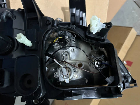 GA-FR-004-L Headlight Driving Side Assembly Halogen For Freightliner Columbia 2000 2001 2002 2003 2004 2005 2006 2007 2008 2009 2010 2011 2012 2013