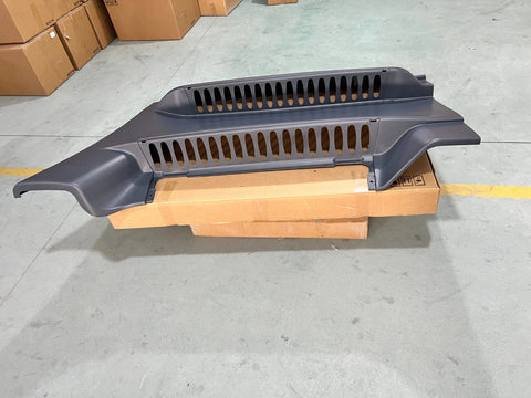 GA-FR-043-1R Front Side Fairing Step Panel RH For Freightliner Cascadia 2008 2009 2010 2011 2012 2013 2014 2015 2016 2017