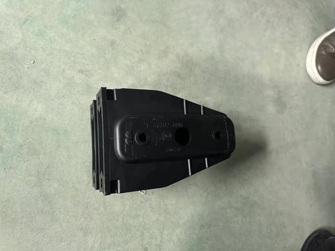 GA-FR-076 Bumper Bracket Receptacle For Freightliner Cascadia 2008 2009 2010 2011 2012 2013 2014 2015 2016 2017