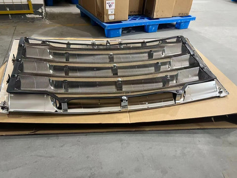 GA-FR-091A Grille Chrome W/Bug Screen For Freightliner Cascadia 2018 2019 2020 2021 2022 2023 2024 GA-CA1802-B1