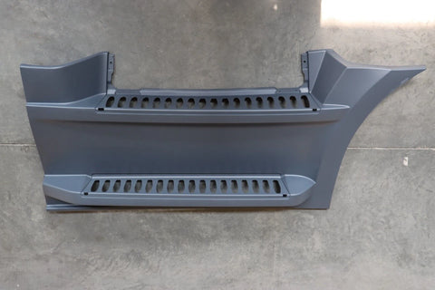 GA-FR-092R Front Side Fairing Step Panel RH For Freightliner Cascadia 2018 2019 2020 2021 2022 2023 2024