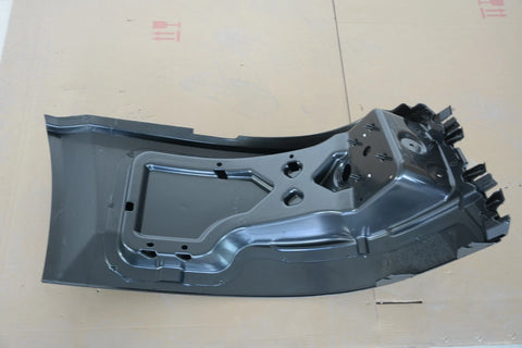 GA-V-014L VOLVO VNL 2004 2005 2006 2007 2008 2009 2010 2011 2012 2013 2014 2015 Side Bumper with Fog Lamp Hole Driver Side L