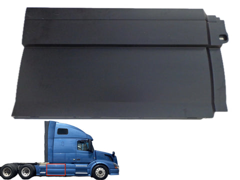 GA-V-018R Volvo VNL Center Fairing Panel Right Side 2004 2005 2006 2007 2008 2009 2010 2011 2012 2013 2014 2015