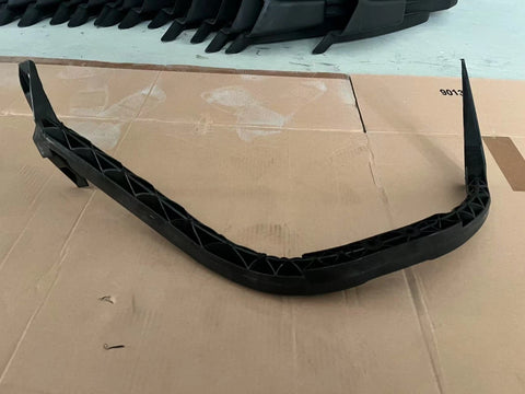 GA-V-060-1-R Truck Splash Shield Support Right Side For Volvo VNL 2004 2005 2006 2007 2008 2009 2010 2011 2012 2013 2014 2015 2016 2017