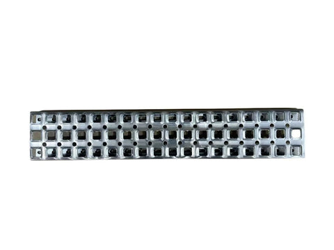 GA-V-103-2 Front Upper Top Fairing Aluminum Step Pedal For Volvo VNR 2018+