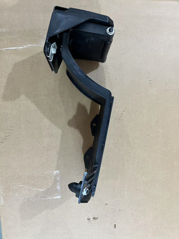 GA-V-087-3-1 Front Step Fairing DEF Opening Cover Hinge For Volvo Truck VNL 2018-2023