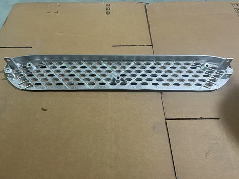 GA-PE-039-2 Front Fairing Lower Aluminum Step Peterbilt 579 2023+