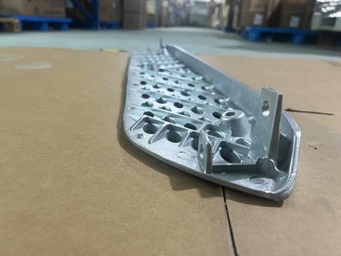 GA-PE-039-2 Front Fairing Lower Aluminum Step Peterbilt 579 2023+