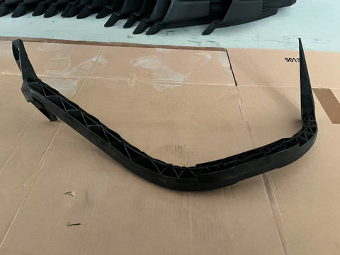 GA-V-060-1-R Truck Splash Shield Support Right Side For Volvo VNL 2004-2017