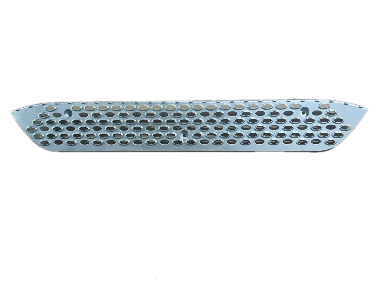GA-PE-039-1 Front Fairing Upper Aluminum Step Peterbilt 579 2023+