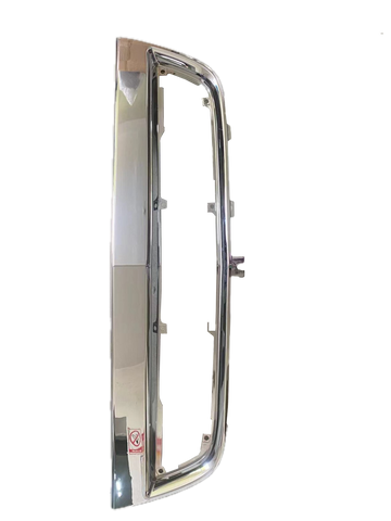 GA-IN-061A Center bumper Trim Chrome For INTERNATIONAL LT625 2018 2019 2020 2021 2022 2023 2024