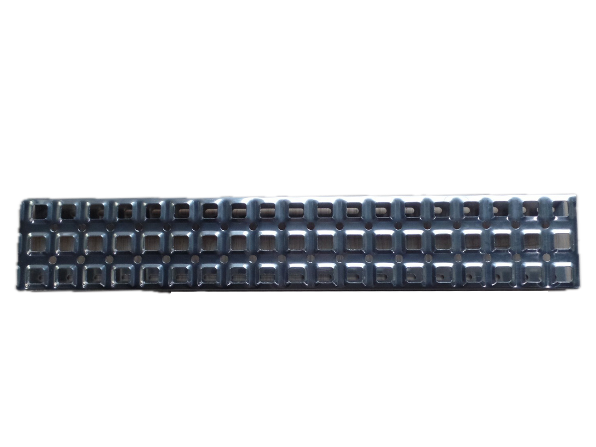 GA-V-023 Volvo Vnl 2004 2005 2006 2007 2008 2009 2010 2011 2012 2013 2014 2015 2016 2017 Step Pedal 28.5"x5" For Side Fairring Panel GA-V-017 R/L