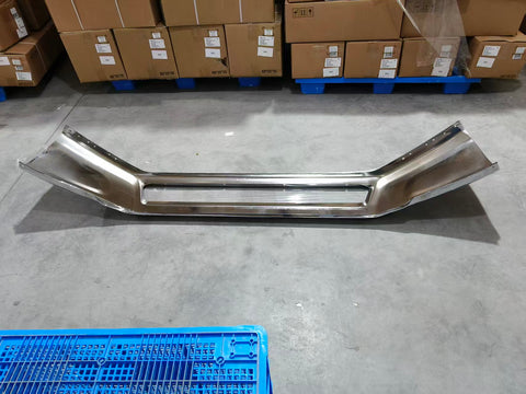 GA-V-105C Silver Chrome Center Replacement Bumper Without Fog Light Hole For Volvo VNR 2018 2019 2020 2021 2022 2023 2024 2025