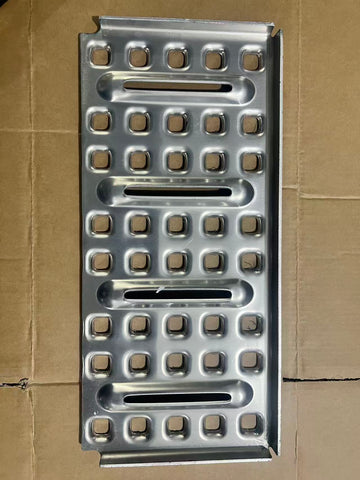 GA-V-130 Tread Stepfairing Box Cover Deck Plate Tank Step(21 X95) For Volvo VNL 2018-2024