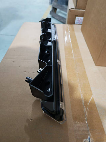 GA-KW-047-3-R T680 Next Gen 2022 2023 2024 2025 TURN MRKER LIGHT