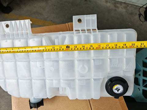GA-A9017&N53546001 603-5403 Water Reservoir Tank For Peterbilt 348 365 367 377 382 384 385 386 388 389 Kenworth T600 T660 T800 W900 2008 2009 2010 2011 2012 2013 2014 2015 2016 2017 2018 2019 2020 2021 2022 N53546001/603-5403