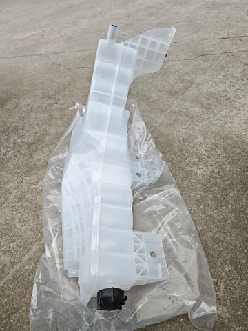 GA-KW-031 Coolant Tank for Kenworth T680 2018+