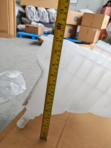 GA-A9017&N53546001 603-5403 Water Reservoir Tank For Peterbilt 348 365 367 377 382 384 385 386 388 389 Kenworth T600 T660 T800 W900 2008 2009 2010 2011 2012 2013 2014 2015 2016 2017 2018 2019 2020 2021 2022 N53546001/603-5403