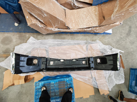 GA-PE-011D Peterbilt 579 3 PCS Plastic Chrome Plastic Bumper Set with Fog Light Hole 2013 2014 2015 2016 2017 2018 2019 2020 2021 2022